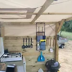 Moulin Du Pommier Glamping & * Saulgond