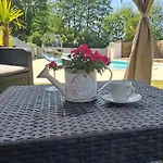 Moulin Du Pommier Glamping & Saulgond