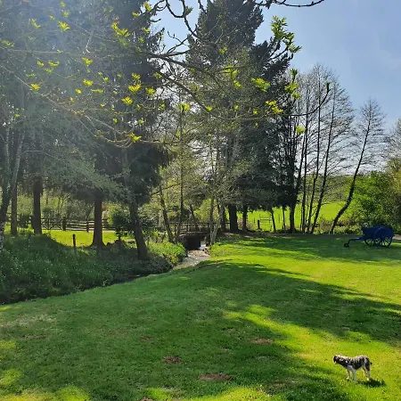 Moulin Du Pommier Glamping & Campsite *