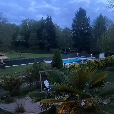 Moulin Du Pommier Glamping & * Saulgond