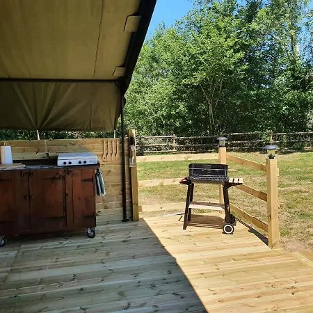 Moulin Du Pommier Glamping & キャンプ場 Saulgond