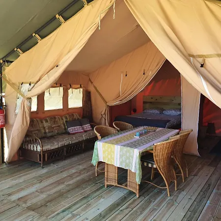 Moulin Du Pommier Glamping & אתר קמפינג