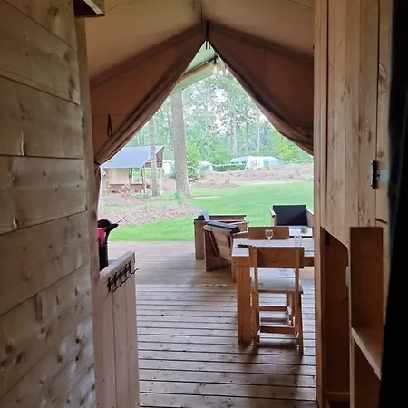 キャンプ場 Moulin Du Pommier Glamping & Saulgond
