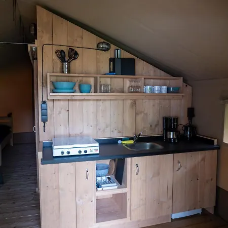 Moulin Du Pommier Glamping & * Saulgond