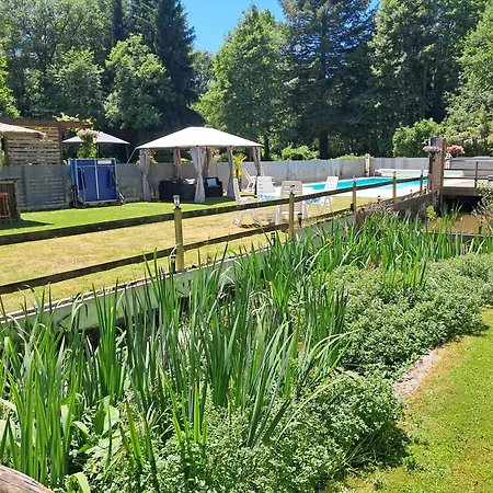 Moulin Du Pommier Glamping & キャンプ場